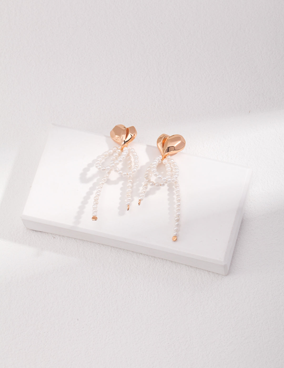 Bow Pearl Earrings