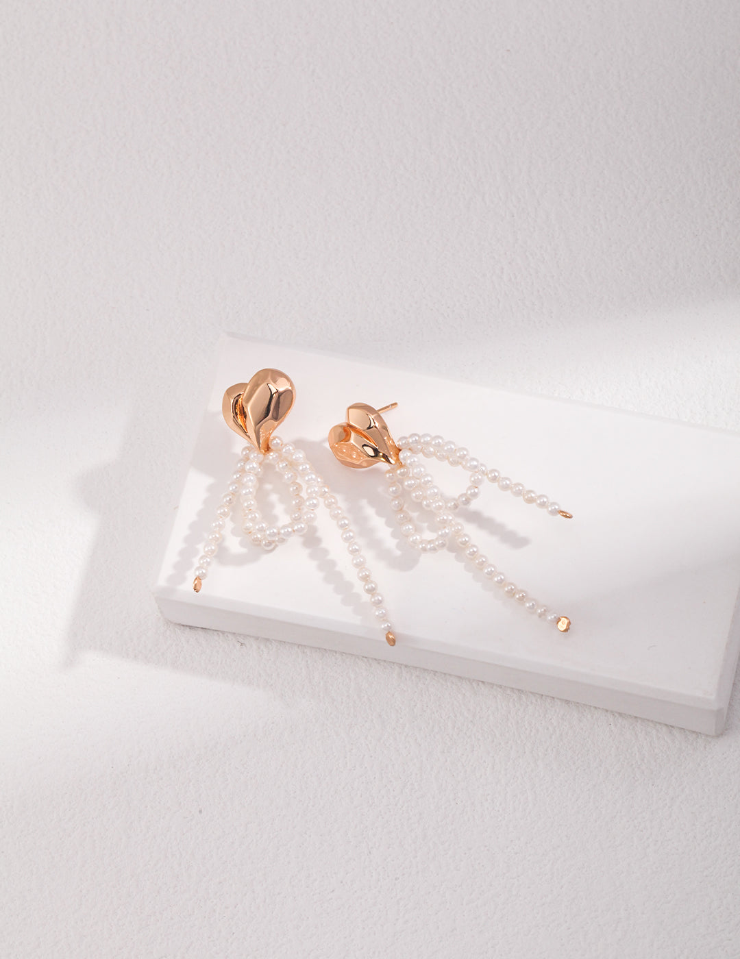 Bow Pearl Earrings